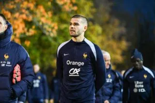 Lucas Chevalier comme un enfant lors de son arrivée à Clairefontaine