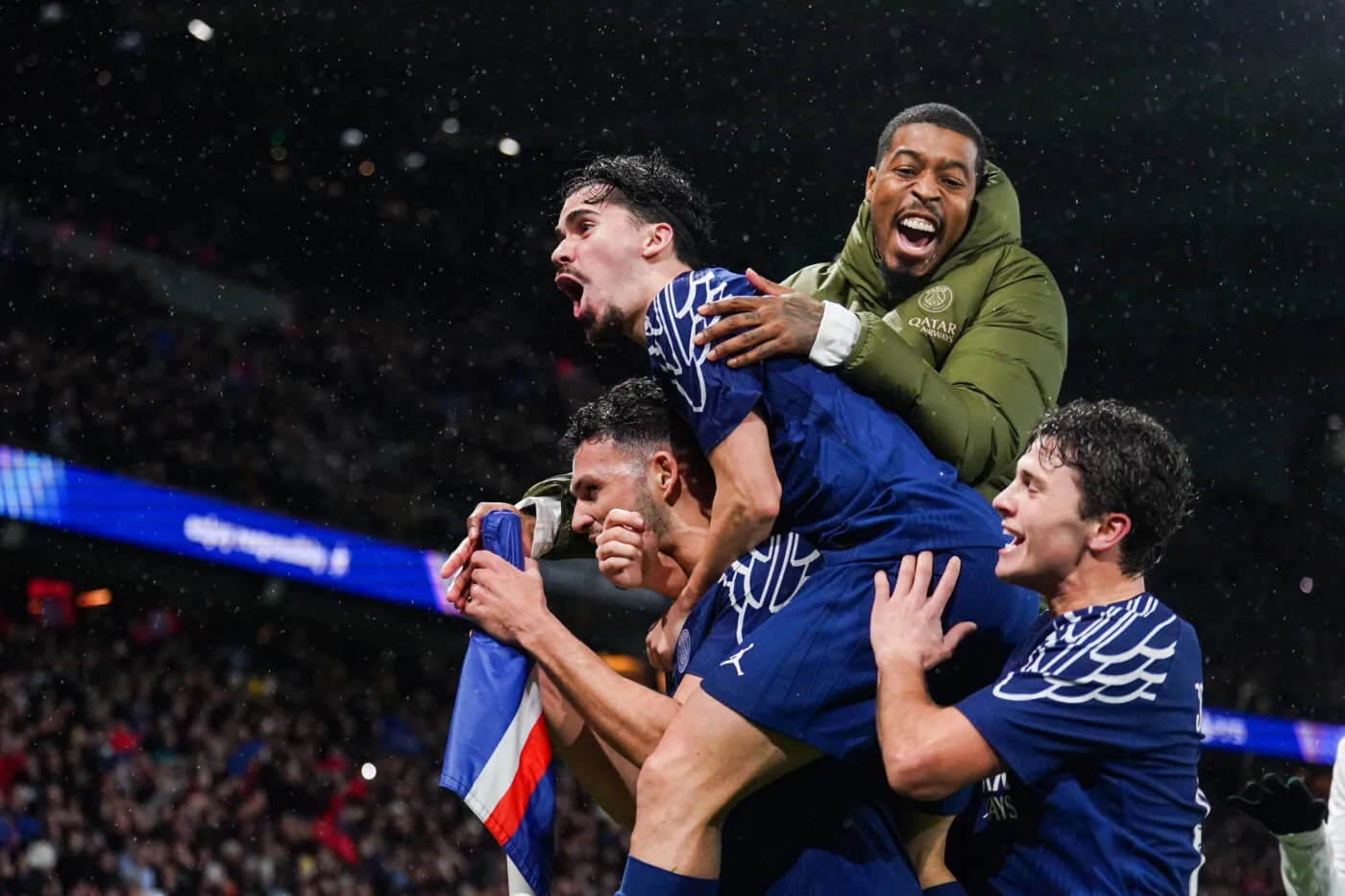 Le PSG renverse Manchester City dans la folie