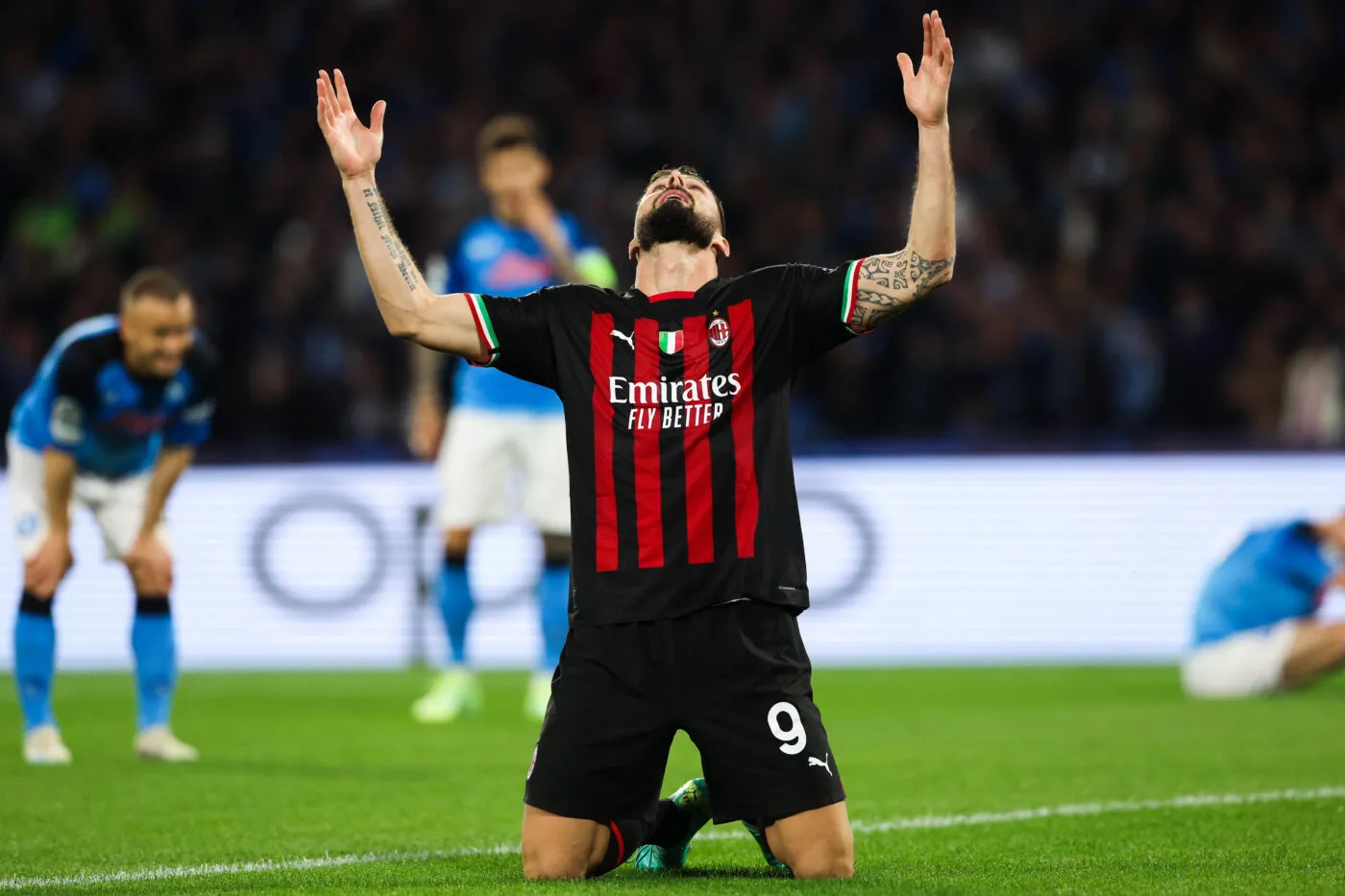 Le Milan exfiltre le favori napolitain