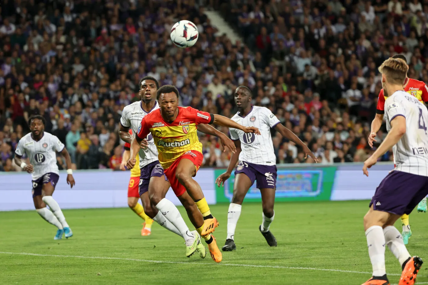 Lens calme Toulouse et recolle à Marseille