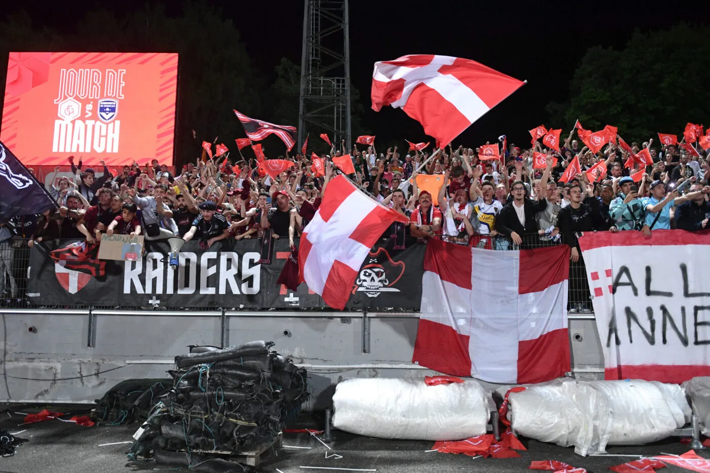 Annecy annonce son maintien en Ligue 2 après la rétrogradation de Sochaux