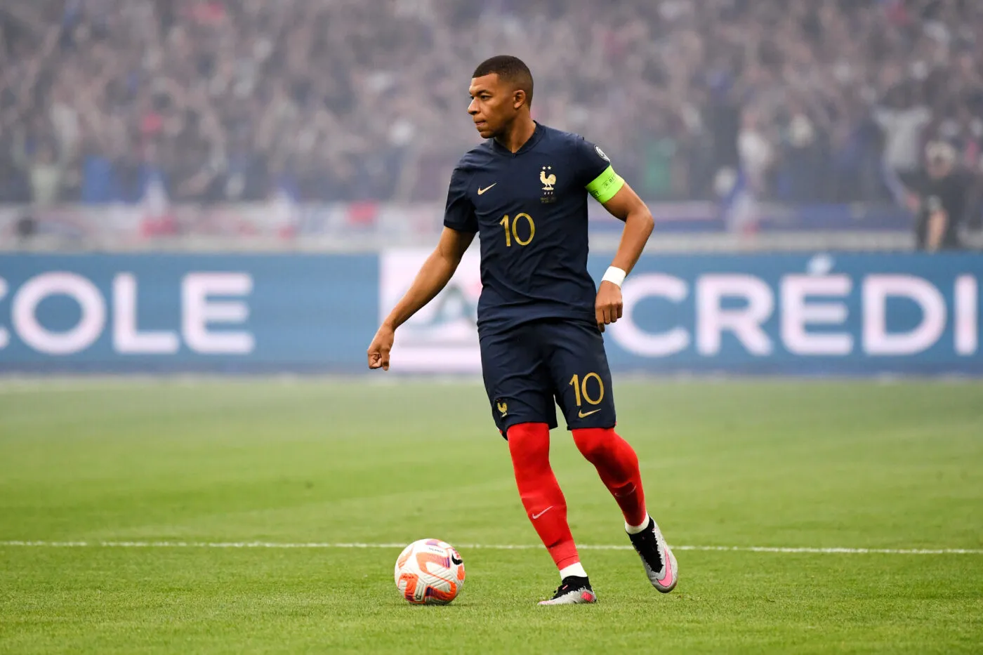 « La violence ne résout rien », Mbappé et les Bleus appellent à l’apaisement