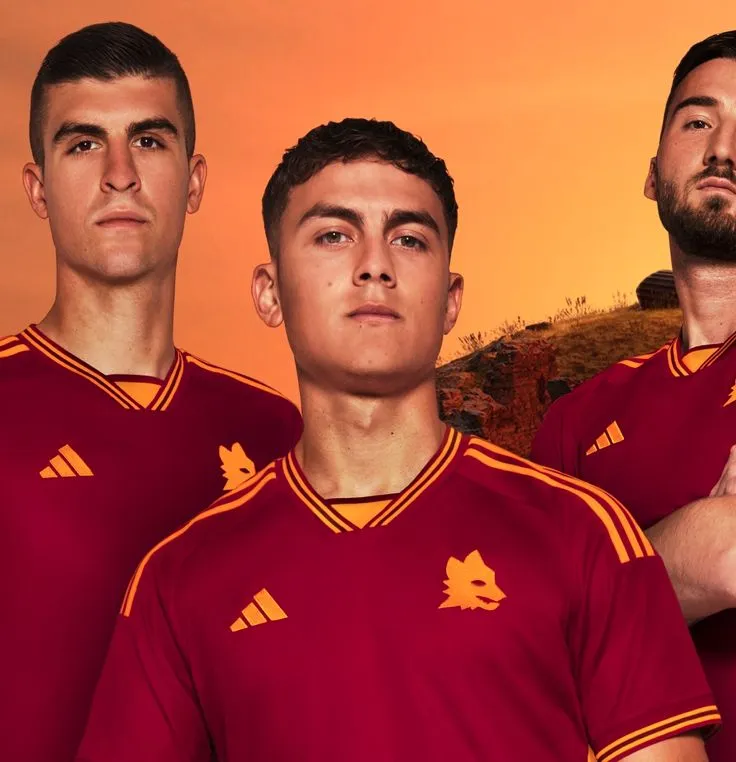 L&rsquo;AS Roma dévoile son nouveau maillot avec un écusson original