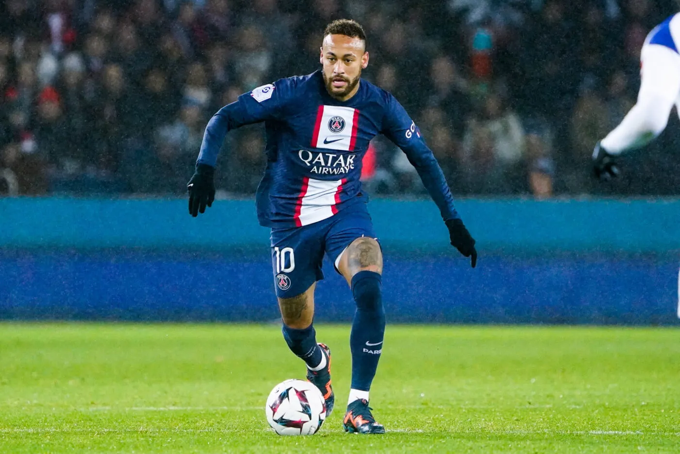 Neymar : «<span style="font-size:50%">&nbsp;</span>Avec ou sans amour, je reste au PSG<span style="font-size:50%">&nbsp;</span>»