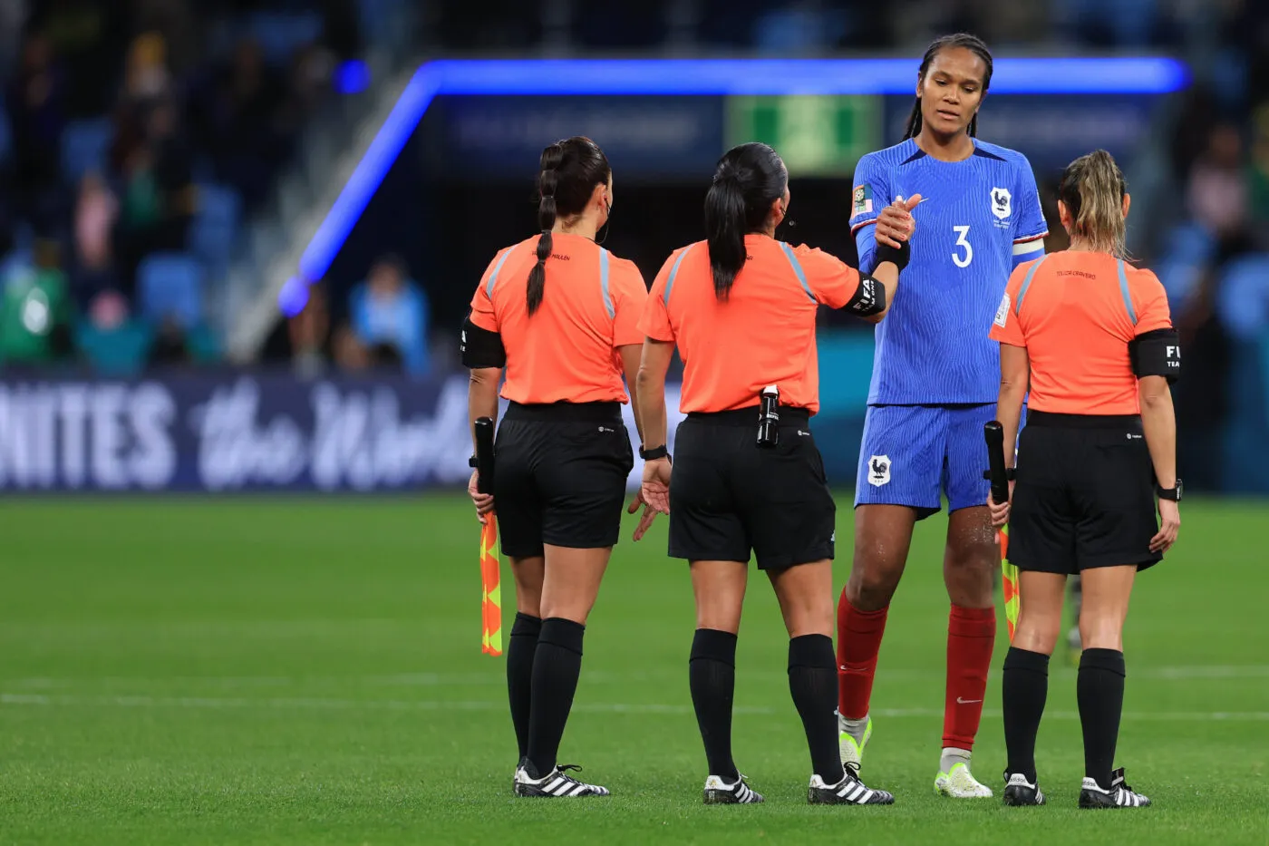 Wendie Renard s’est entraînée seule avant le Brésil, Selma Bacha de retour