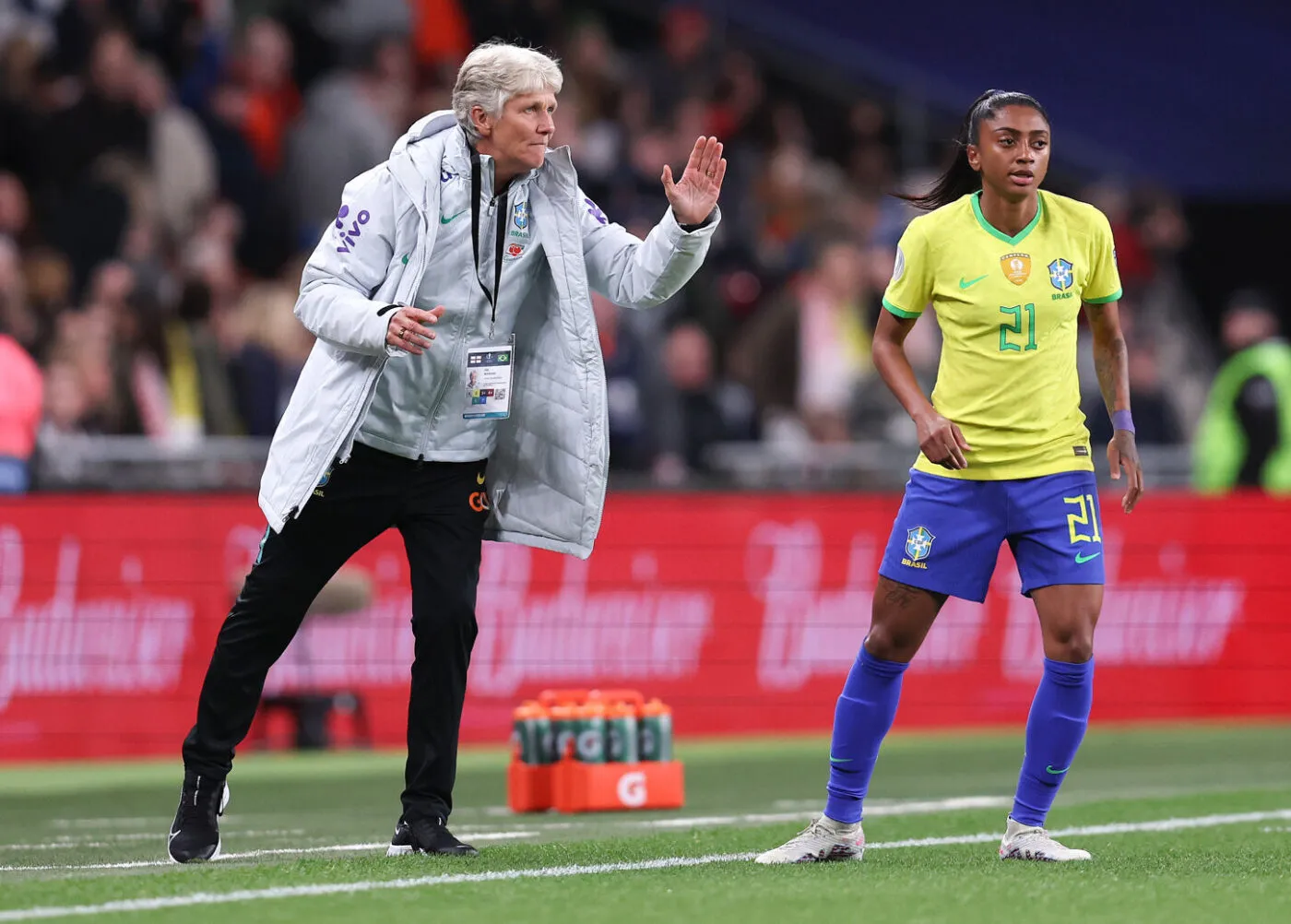 La sélectionneuse brésilienne attend les Bleues de pied ferme