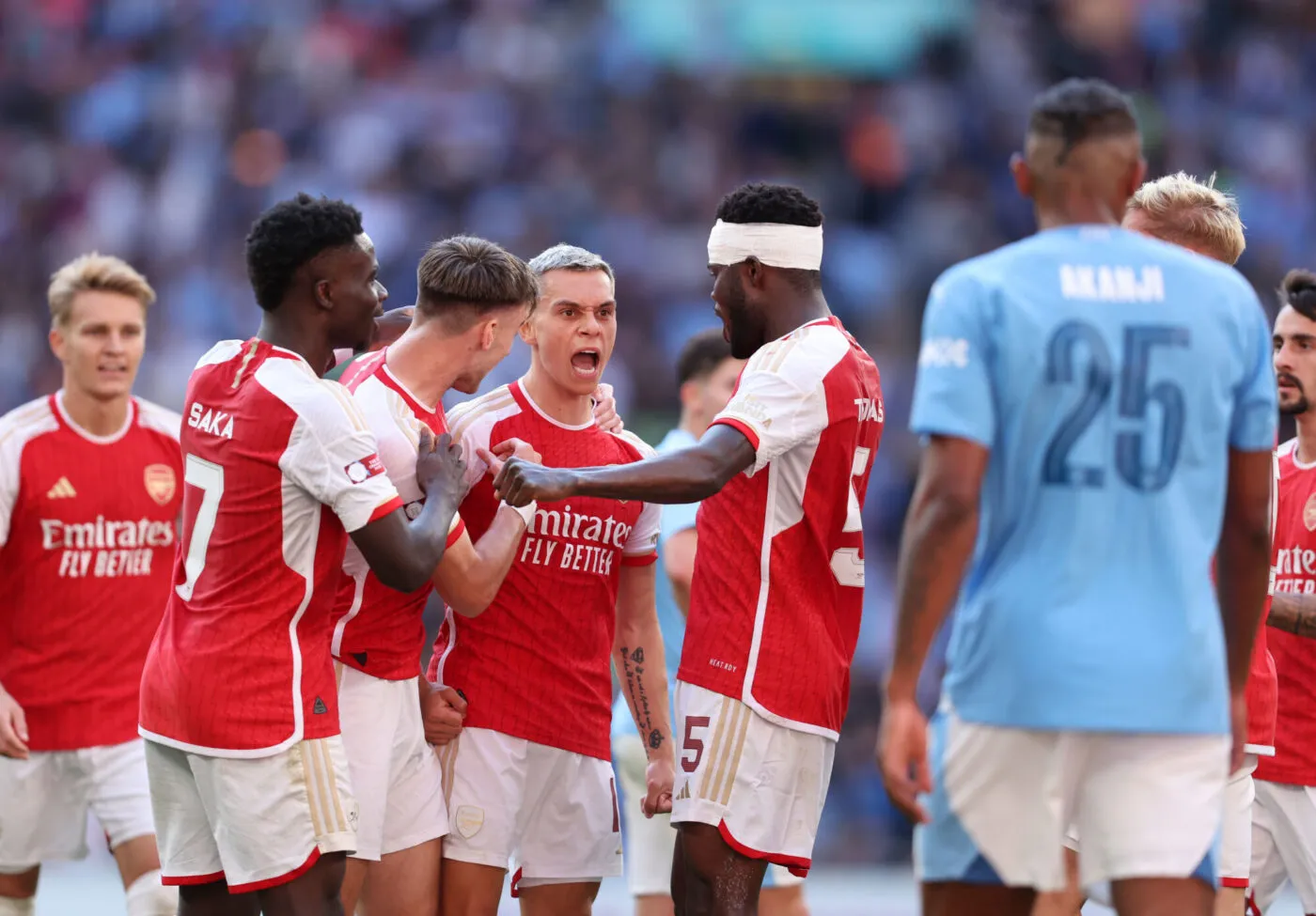 Arsenal grille Manchester City et soulève le Community Shield