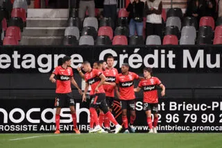 Guingamp gifle Ajaccio et passe quatrième