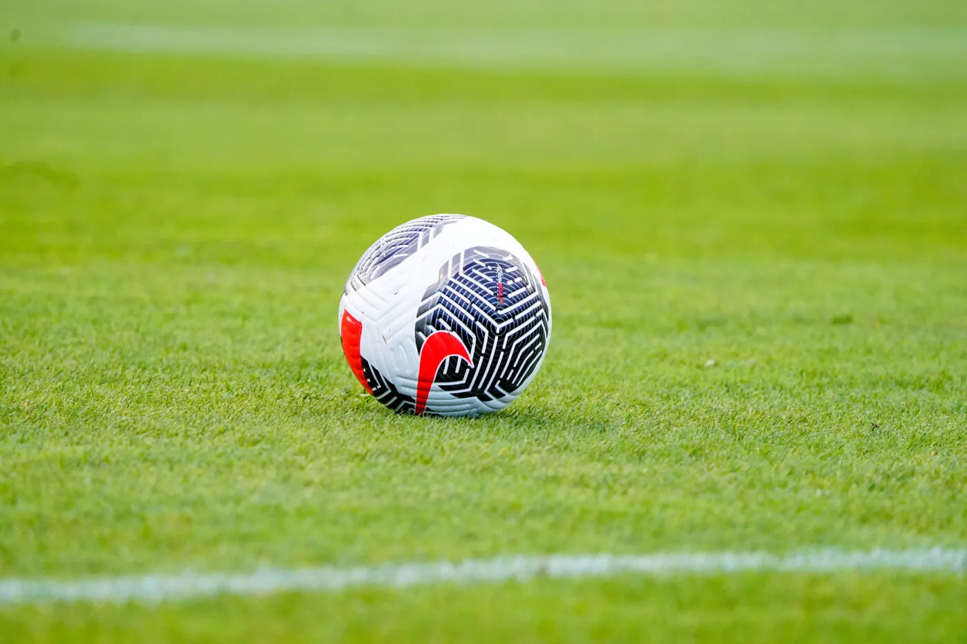 Le père d’un jeune joueur de Martigues roue de coups son éducateur en plein match