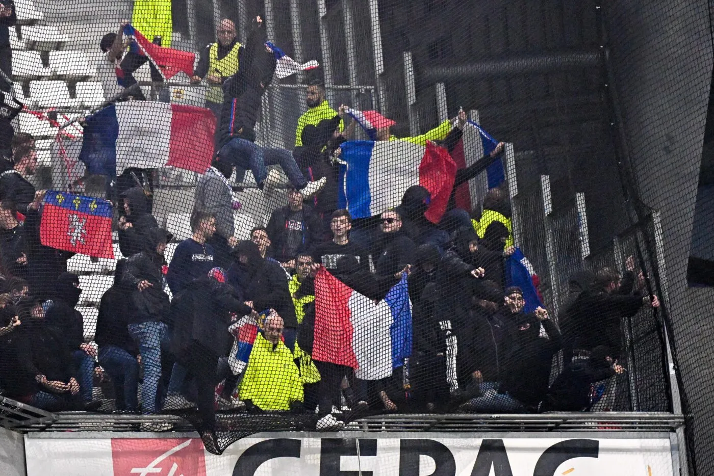 La Mezza, ce groupuscule fasciste qui met des bâtons dans les roues de l&rsquo;OL