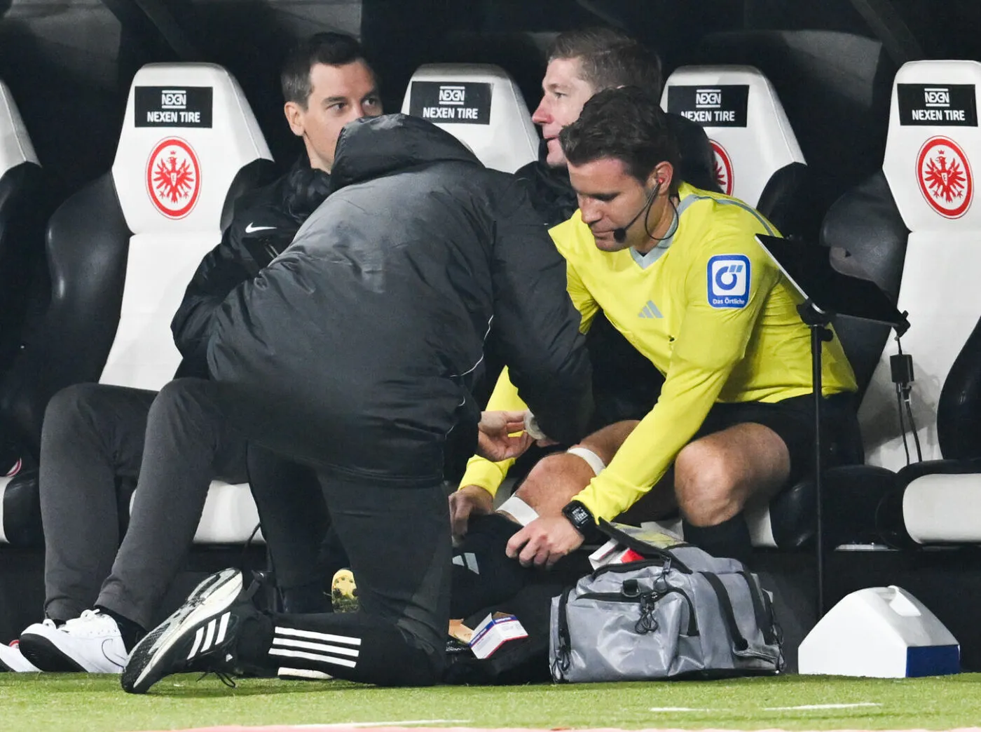 Un arbitre allemand égale un record et se fait les croisés dans le même match