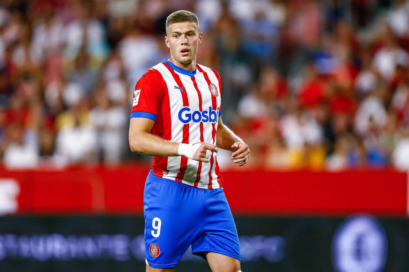 Artem Dovbyk of Girona FC during the La Liga match between Sevilla FC and Girona FC played at Ramon Sanchez Pizjuan Stadium on August 26 in Sevilla, Spain. (Photo by Antonio Pozo / Pressinphoto / Icon Sport) - Photo by Icon sport