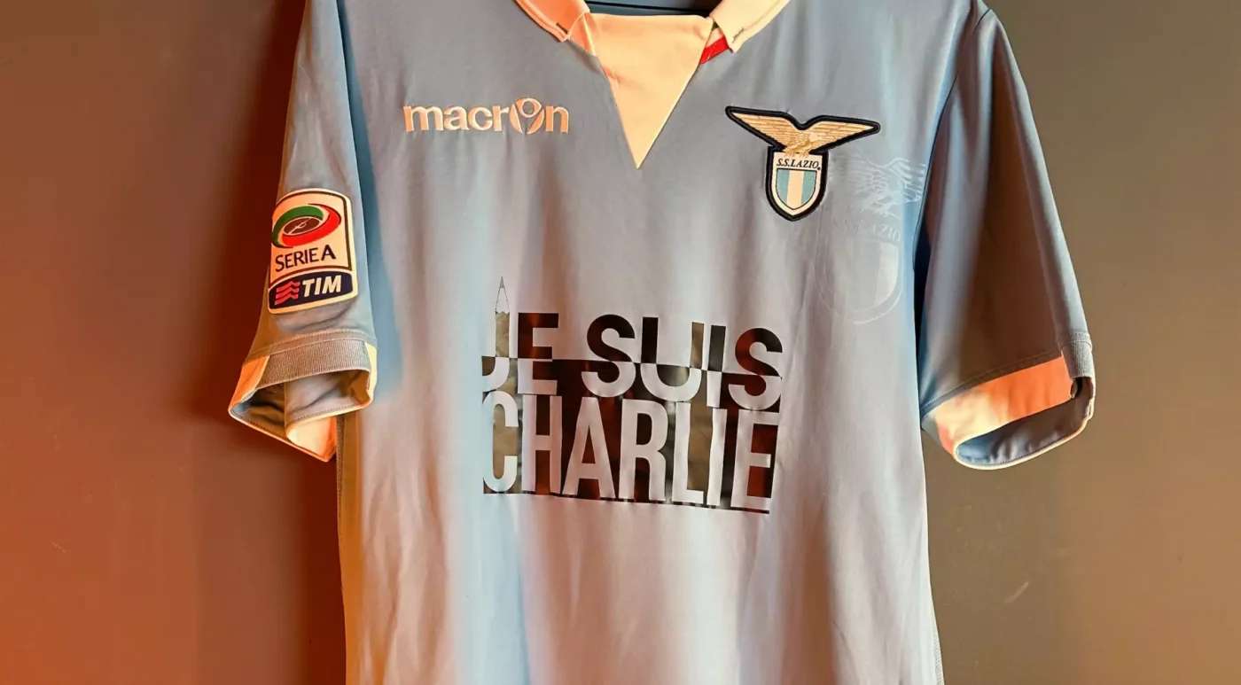 Le jour où la Lazio a porté un maillot « Je suis Charlie »