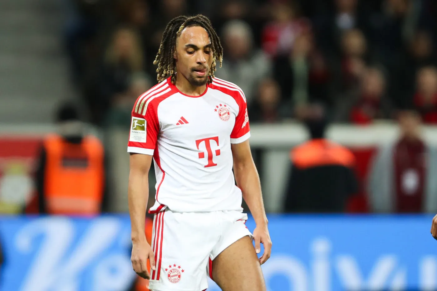 Bayern Munich : Sacha Boey déjà blessé