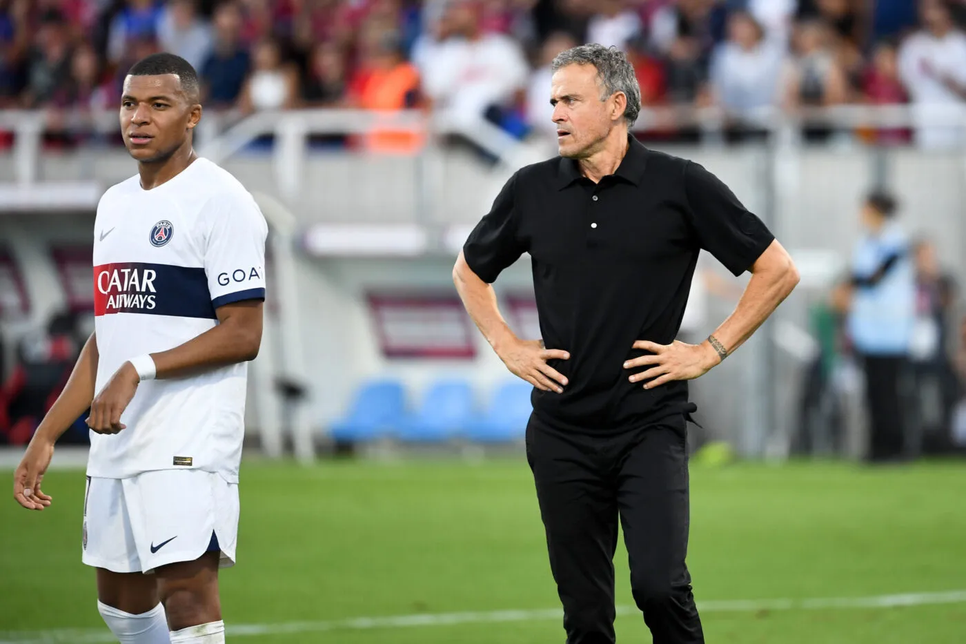 07 Kylian MBAPPE (psg) - Luis ENRIQUE (Entraineur PSG) during the Ligue 1 Uber Eats match between Clermont Foot 63 and Paris Saint-Germain at Stade Gabriel Montpied on September 30, 2023 in Clermont-Ferrand, France. (Photo by Christophe Saidi/FEP/Icon Sport)