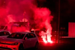 Après la relégation, des joueurs retrouvent leurs pneus crevés sur le parking