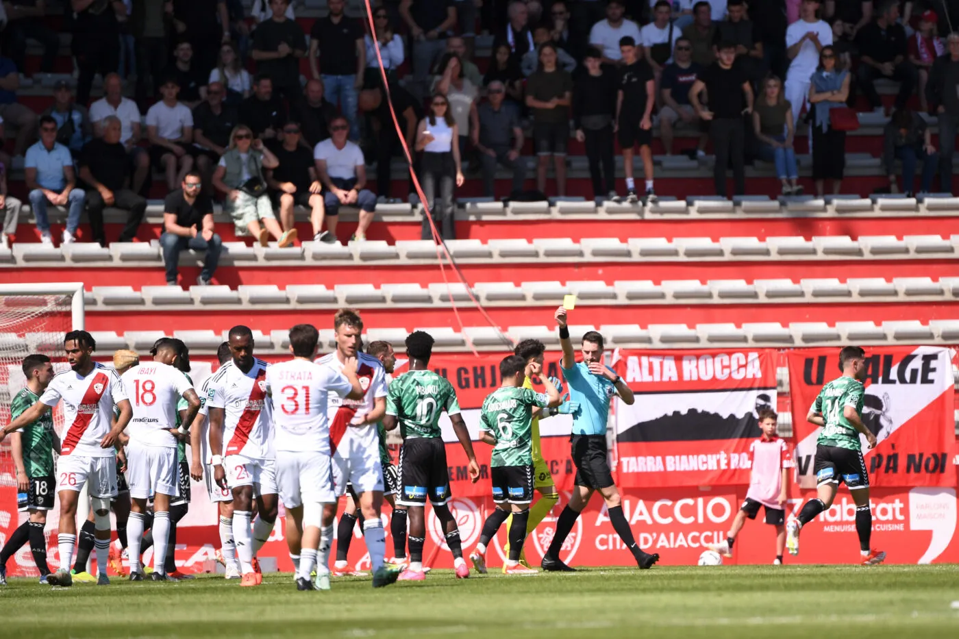 Pronostic Caen Ajaccio : Analyse, cotes et prono du match de Ligue 2