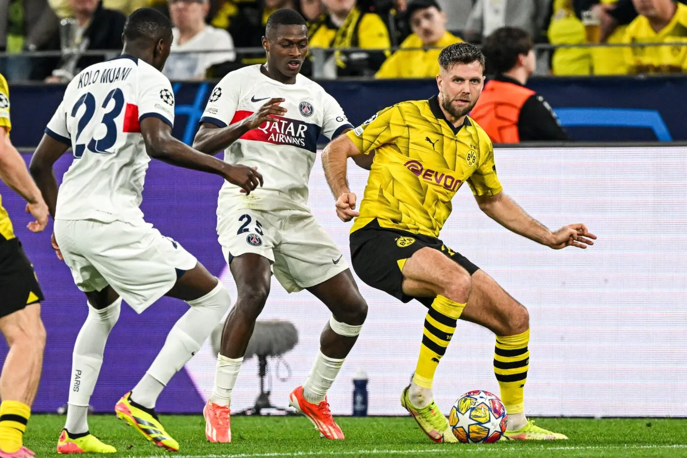 Nuno Mendes après Dortmund-PSG : «<span style="font-size:50%">&nbsp;</span>Un match difficile<span style="font-size:50%">&nbsp;</span>»