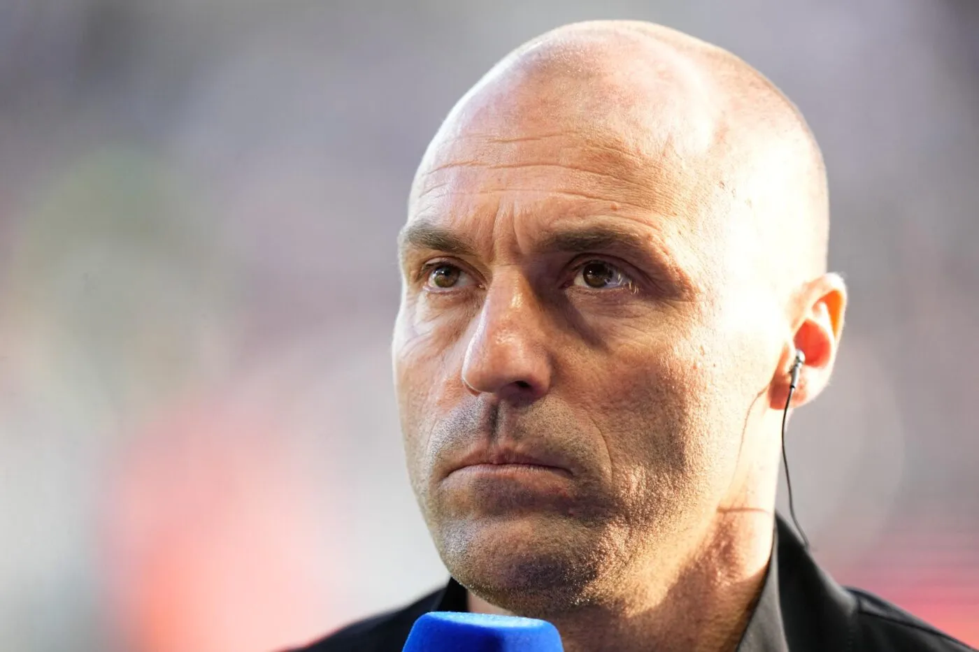 L’entraîneur d’Angers rend hommage à sa femme après la montée en Ligue 1