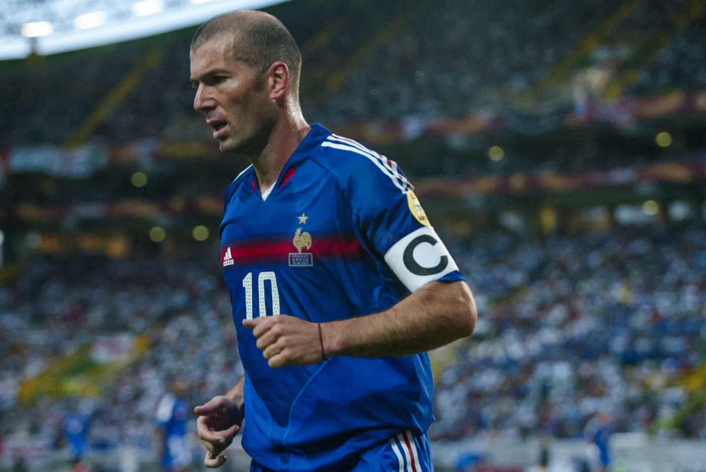 A quoi ressemblaient les maillots de l&rsquo;Euro 2004 ?