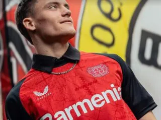 Le nouveau maillot du Bayer Leverkusen est-il vraiment un poulet ?