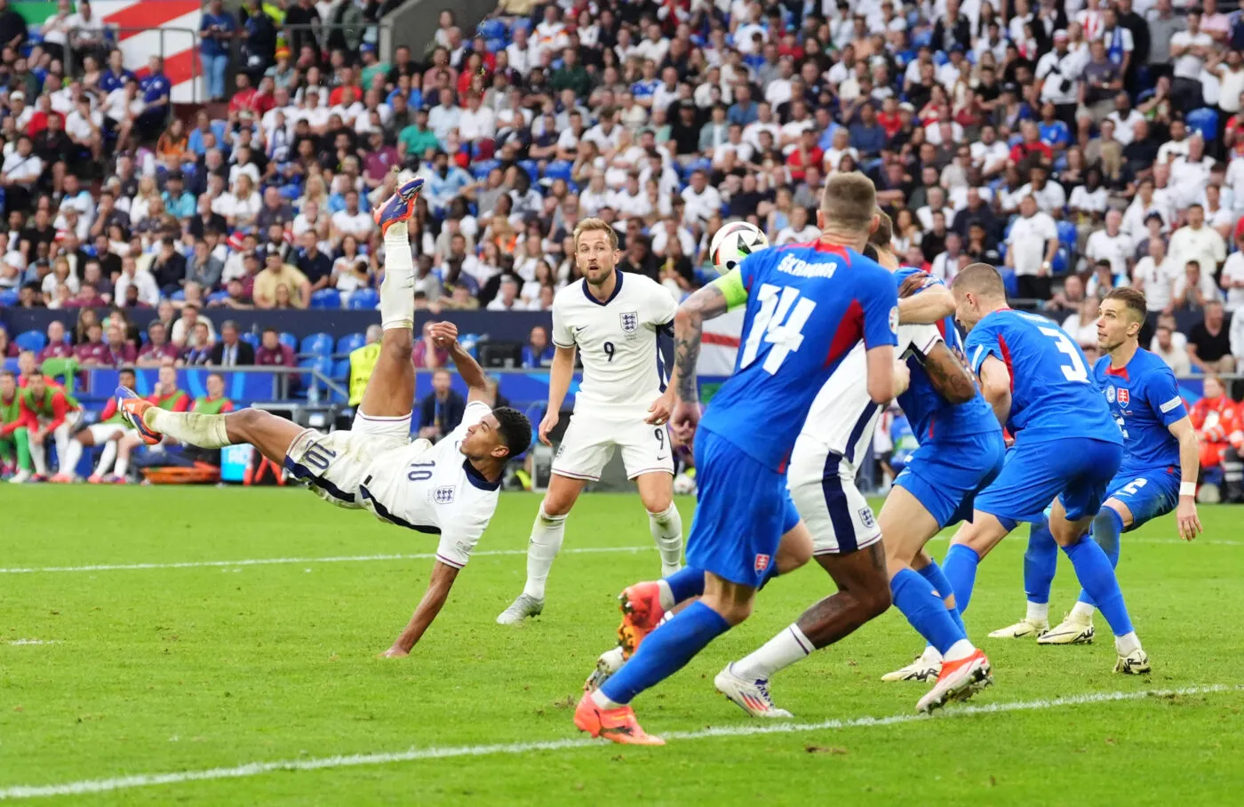 England's Jude Bellingham scores their side's first goal of the game during the UEFA Euro 2024, round of 16 match at the Arena AufSchalke in Gelsenkirchen, Germany. Picture date: Sunday June 30, 2024.   - Photo by Icon Sport