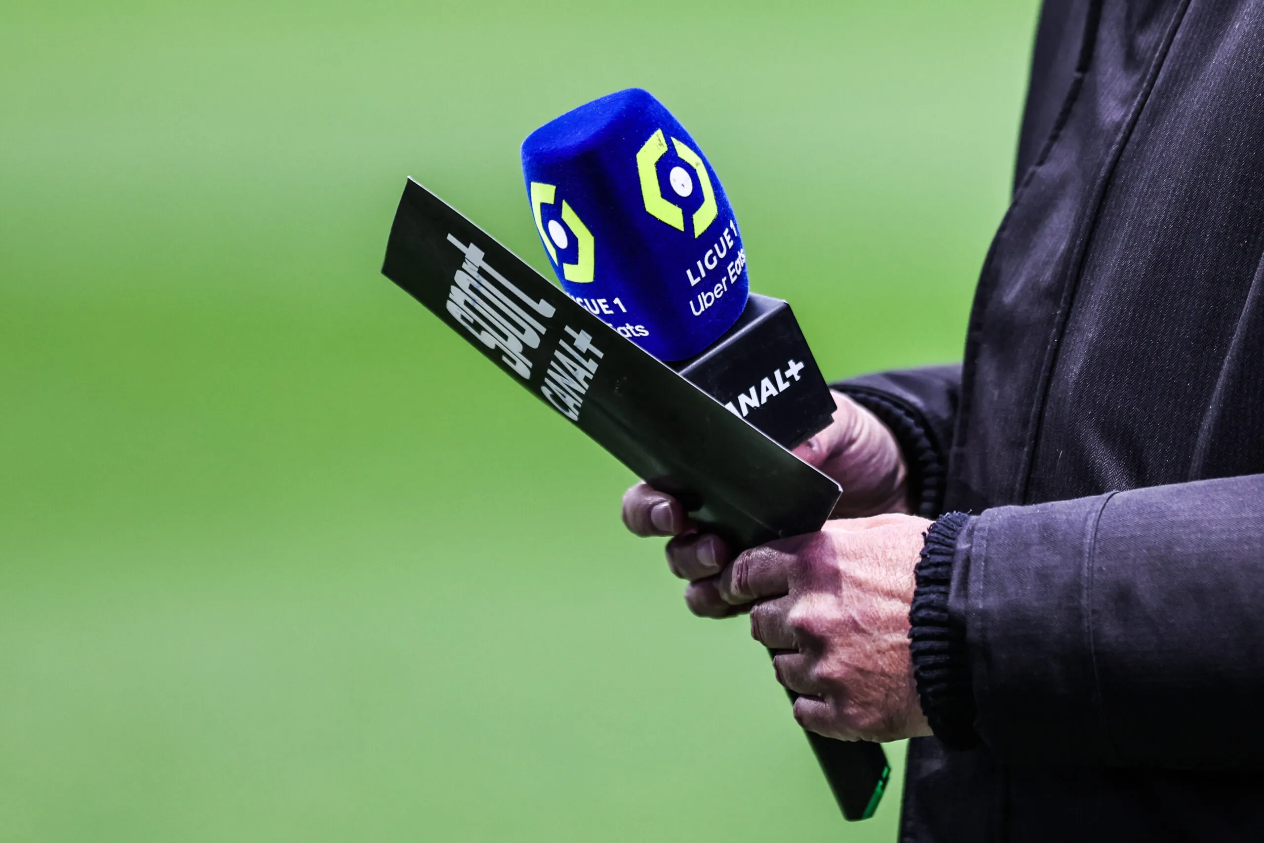 Certains clubs de Ligue 1 pensent à emprunter pour faire face à l’incertitude des droits TV