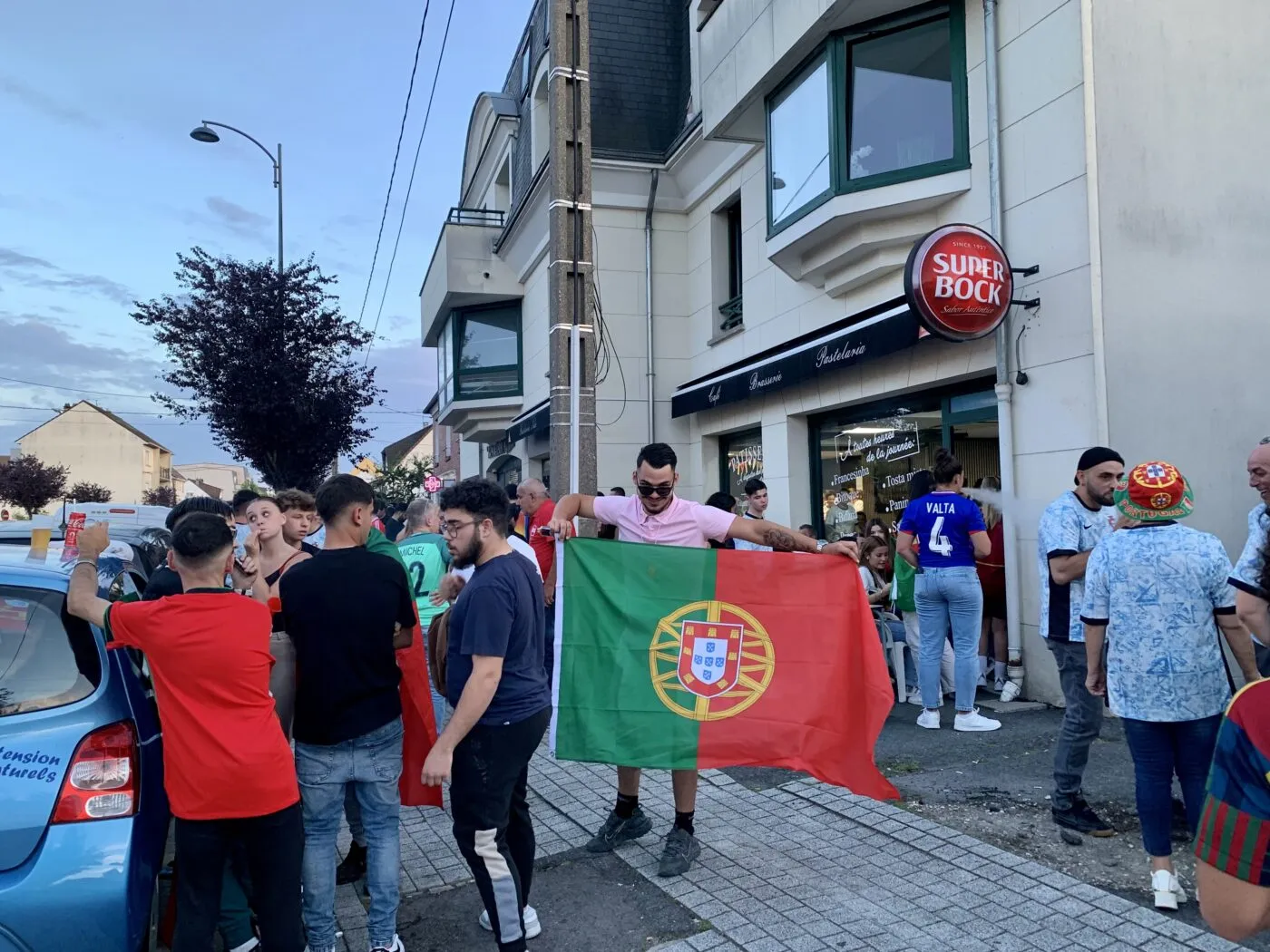 France-Portugal à Pontault-Combault, la ville voit rouge