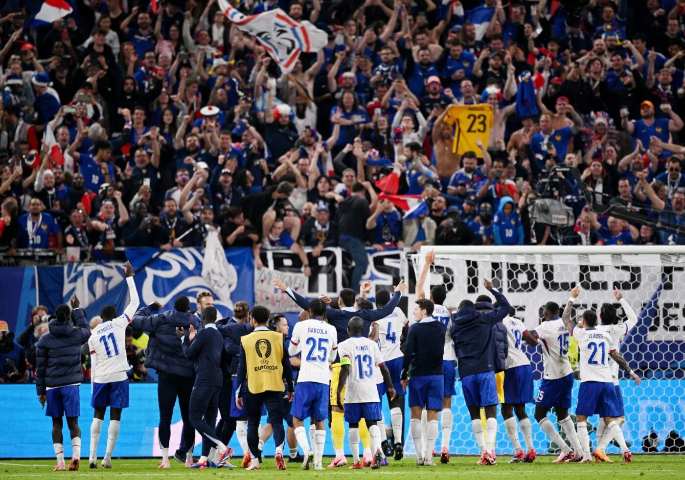 Découvrez la nouvelle chanson des supporters de l’équipe de France à l’Euro