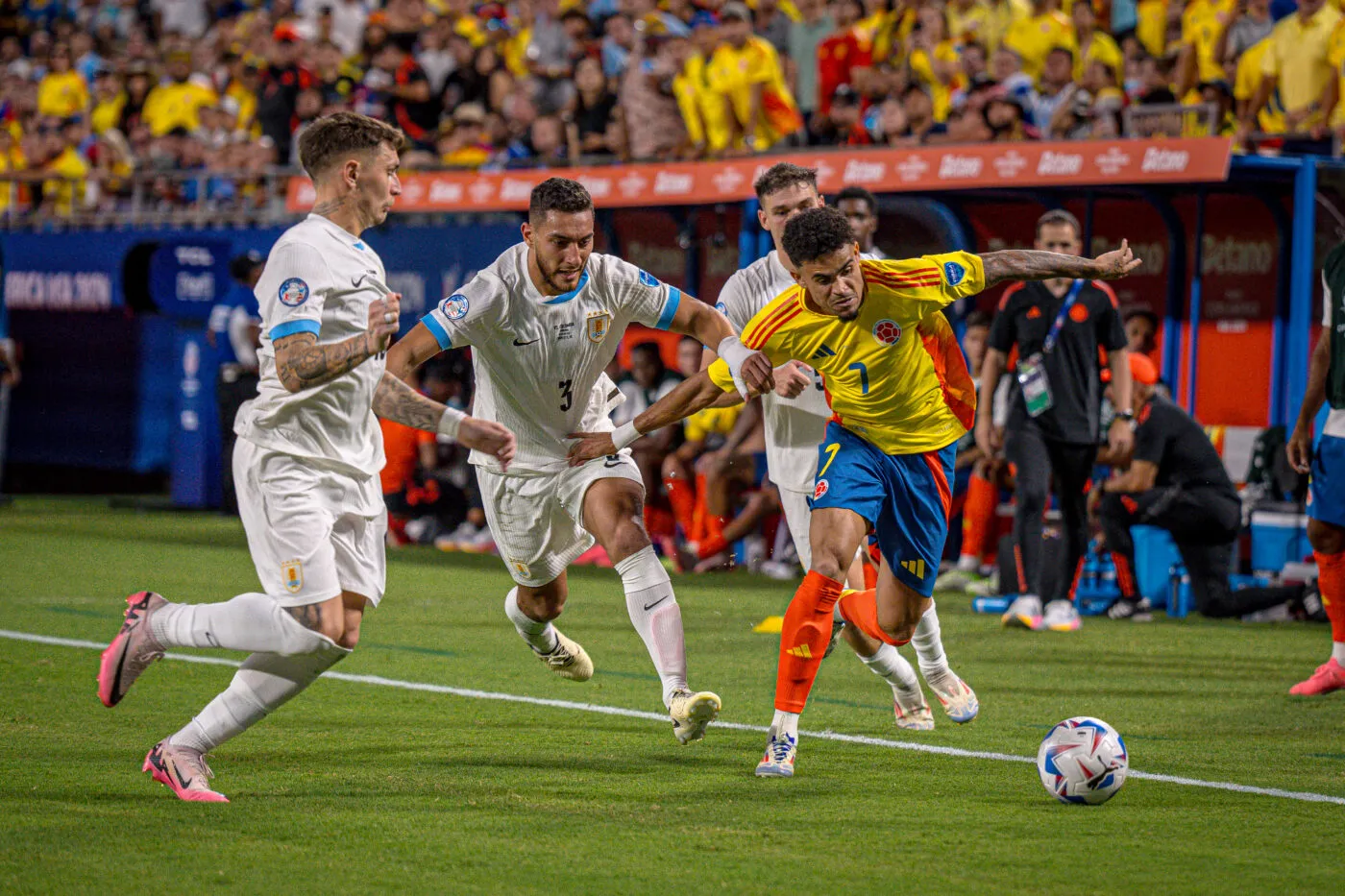 La Colombie vient à bout de l’Uruguay et rejoint l’Argentine en finale