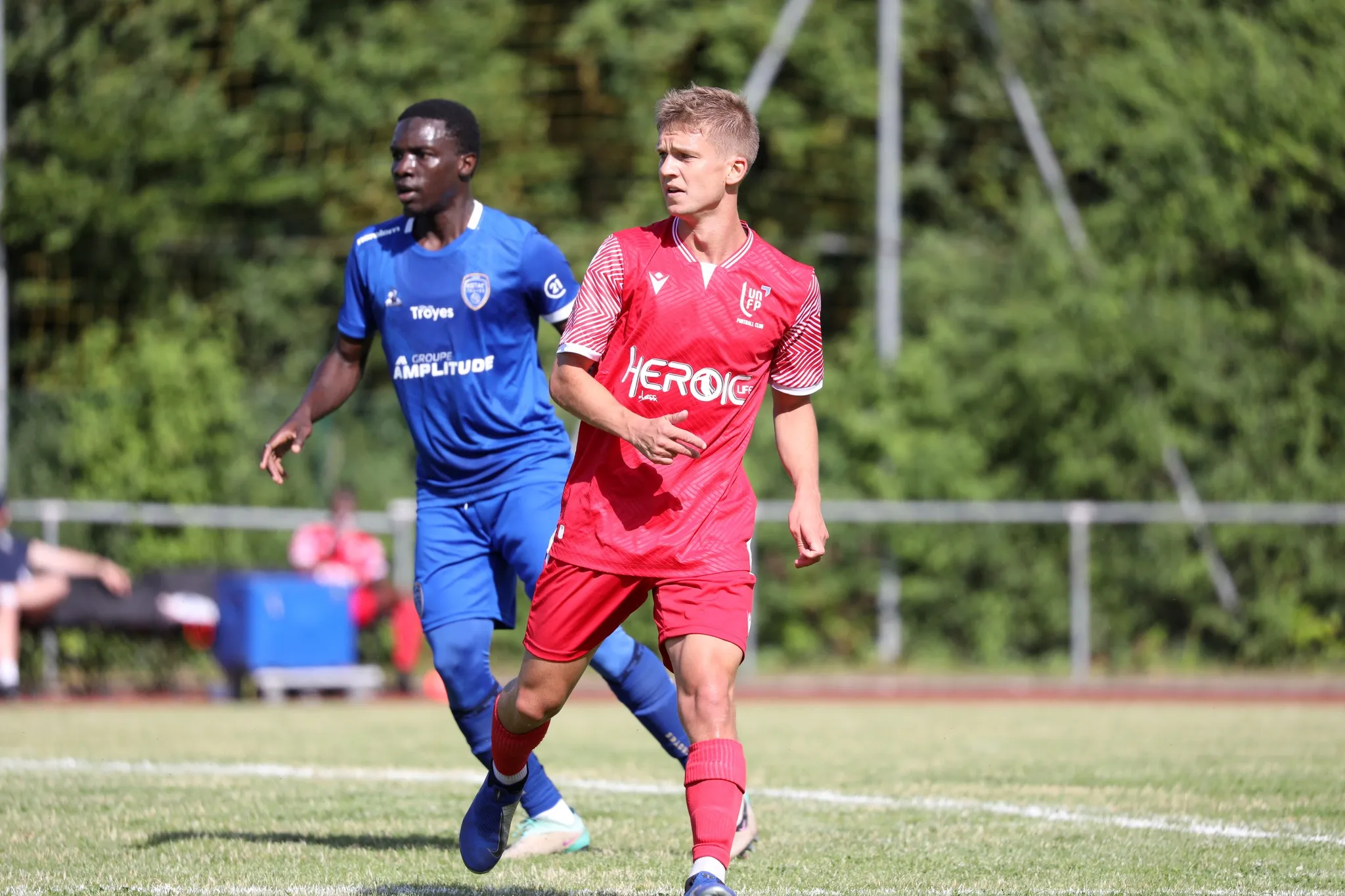 Non, ce n&rsquo;est pas un maillot du Stade de Reims. © UNFP