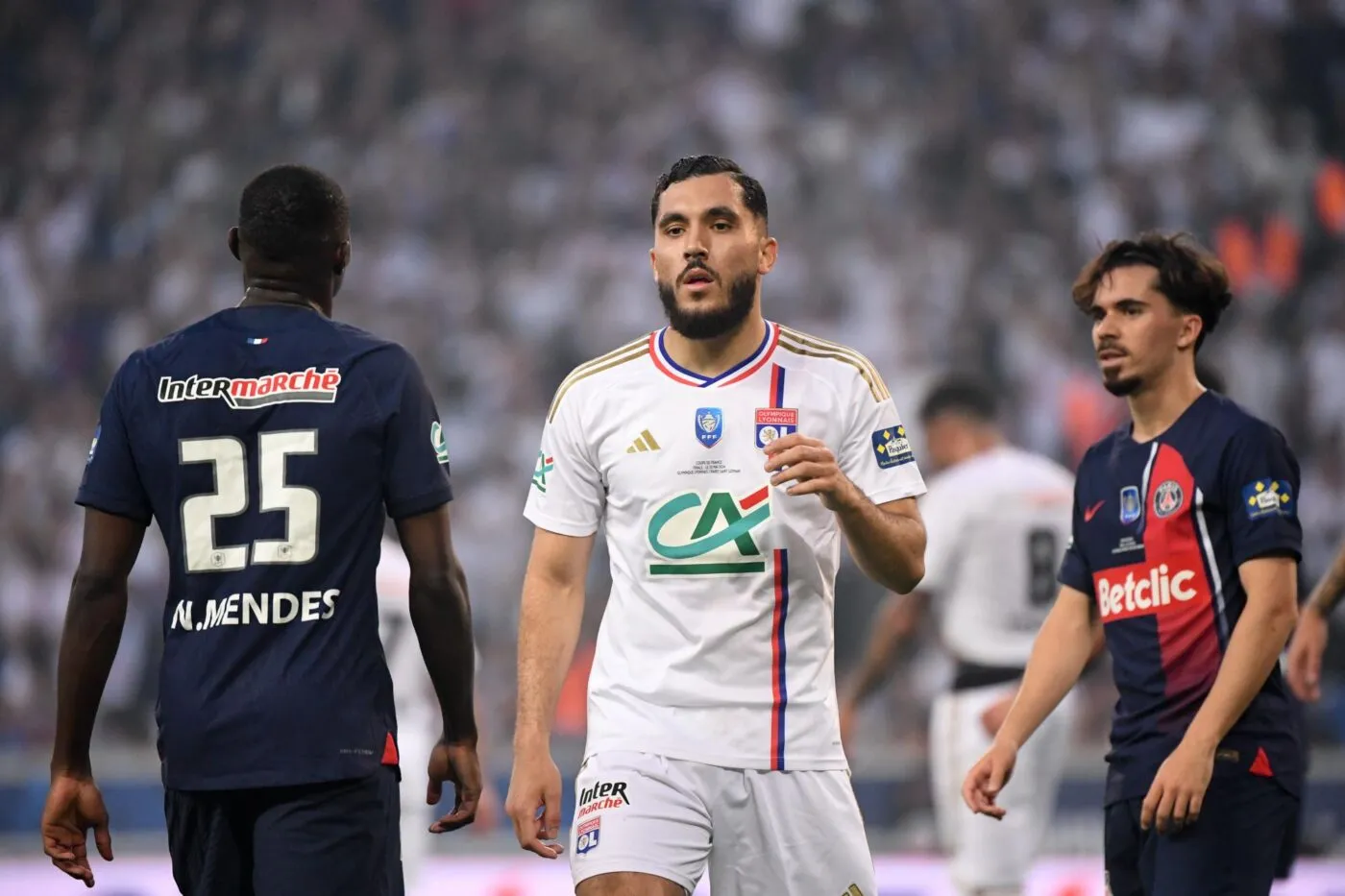 Le directeur sportif de l'OL s'exprime sur le cas Cherki