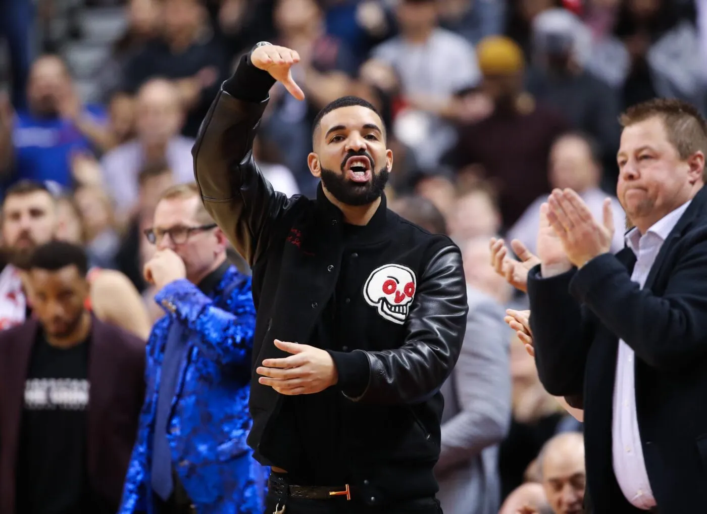 Yes Sir ! Drake a sorti le chéquier pour sauver le club de Venise