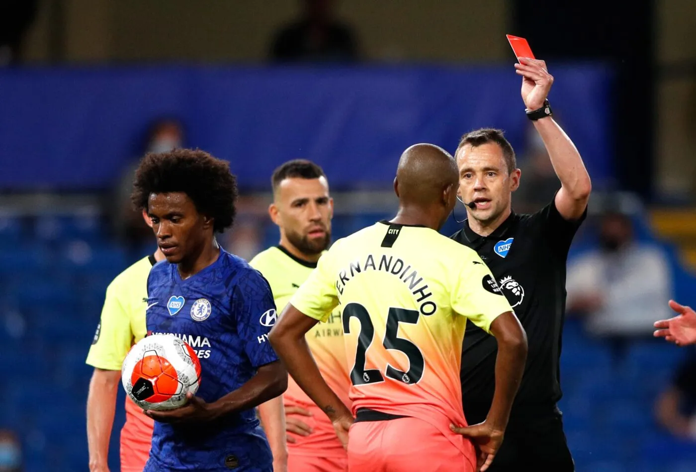 Nouvelles règles pour les arbitres de Premier League