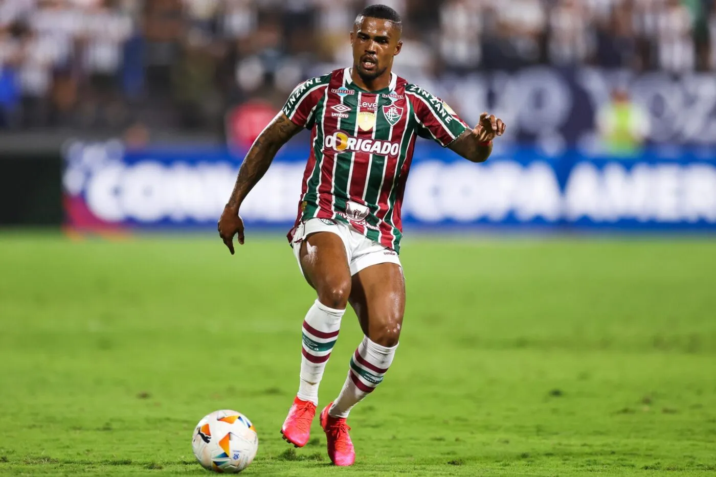 Douglas Costa part à la conquête d’un nouveau continent