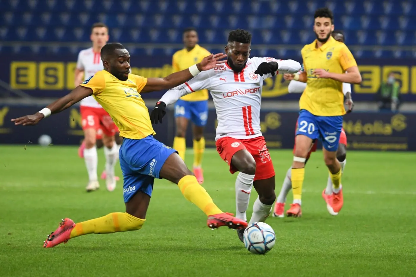 Châteauroux remporte un match fou contre Quevilly-Rouen, Nancy renverse Sochaux au bout du suspense