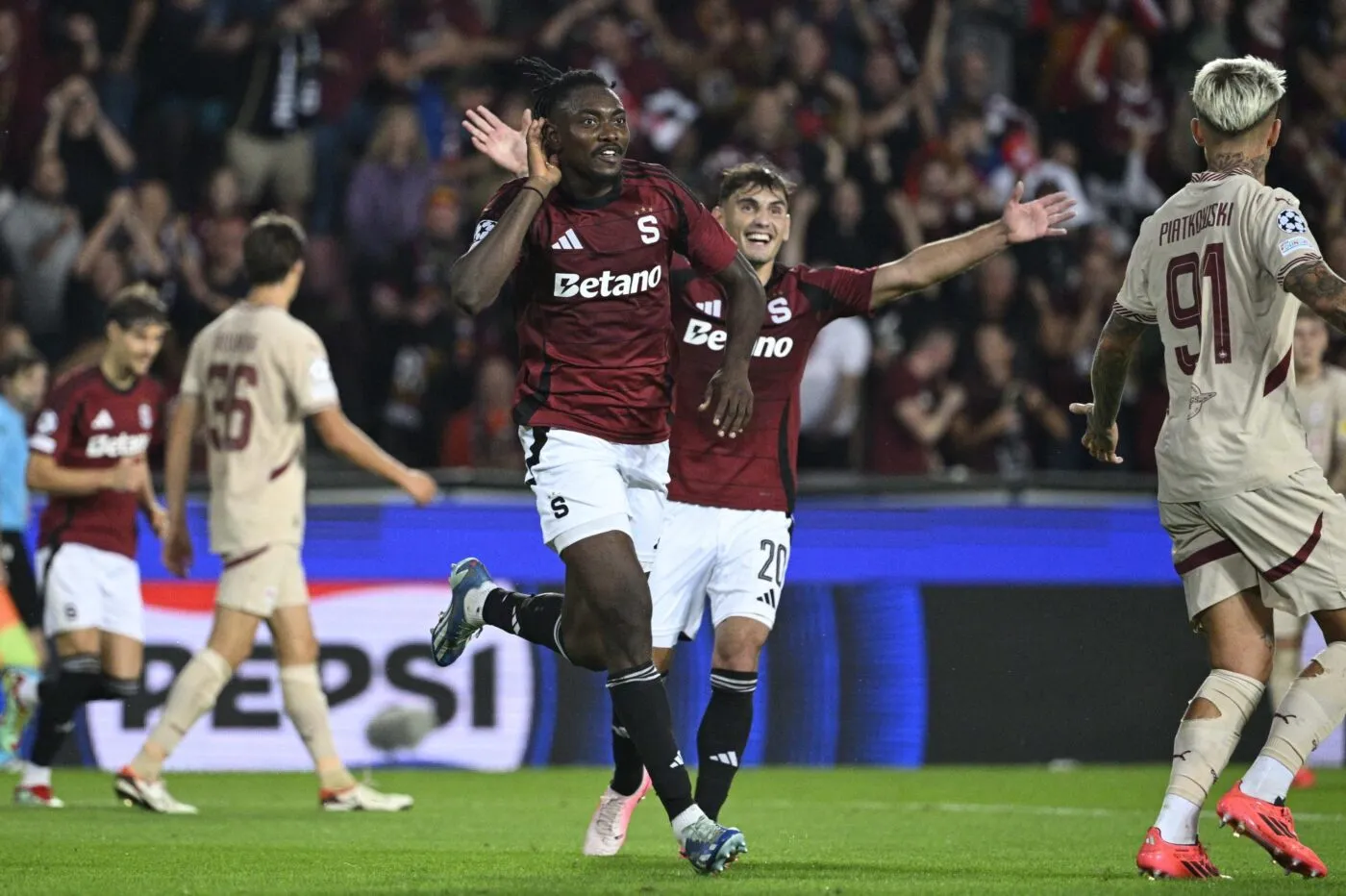 Dix-neuf ans après, le Sparta Prague réussit un retour tonitruant en Ligue des champions