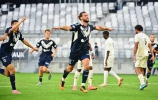 Andy Carroll s'offre un doublé pour ses débuts avec Bordeaux