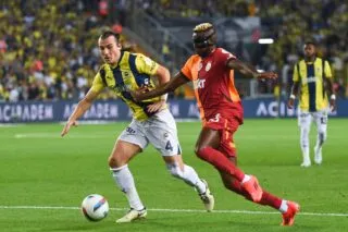 Galatasaray glace Fenerbahçe et José Mourinho