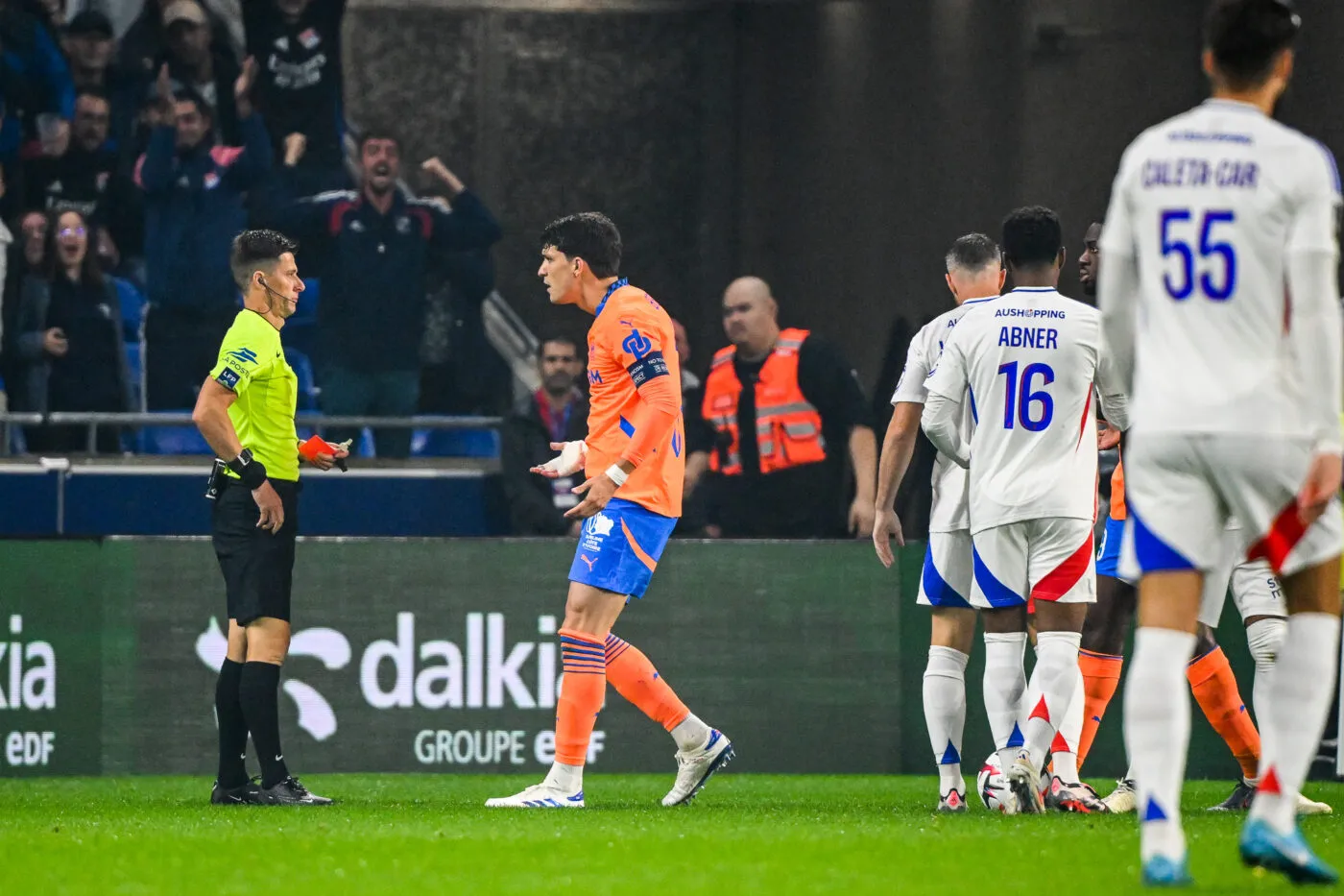 Ligue 1 : le Syndicat des arbitres appelle au calme