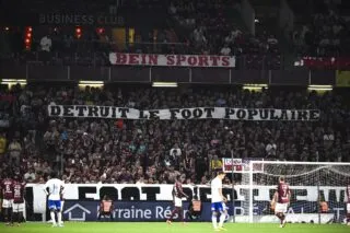 Le ministre des Sports interpellé sur les matchs en semaine