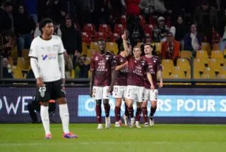 Metz maîtrise Amiens et se rapproche de la tête