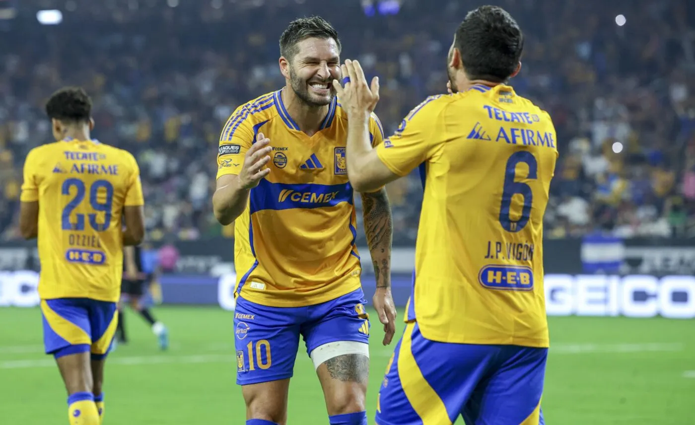 Le coup franc magnifique de Gignac avec les Tigres