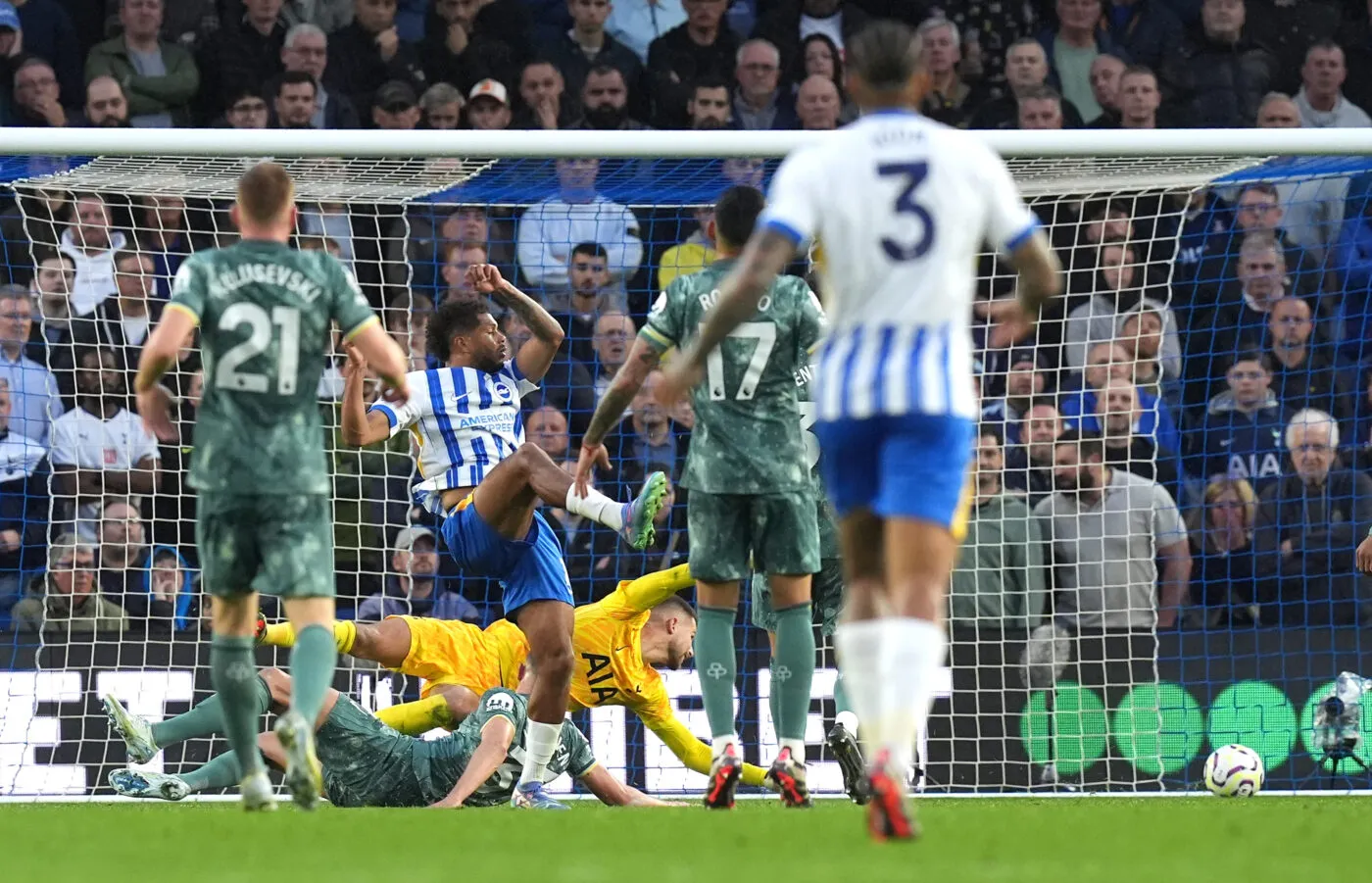 Tottenham prend un ippon à Brighton