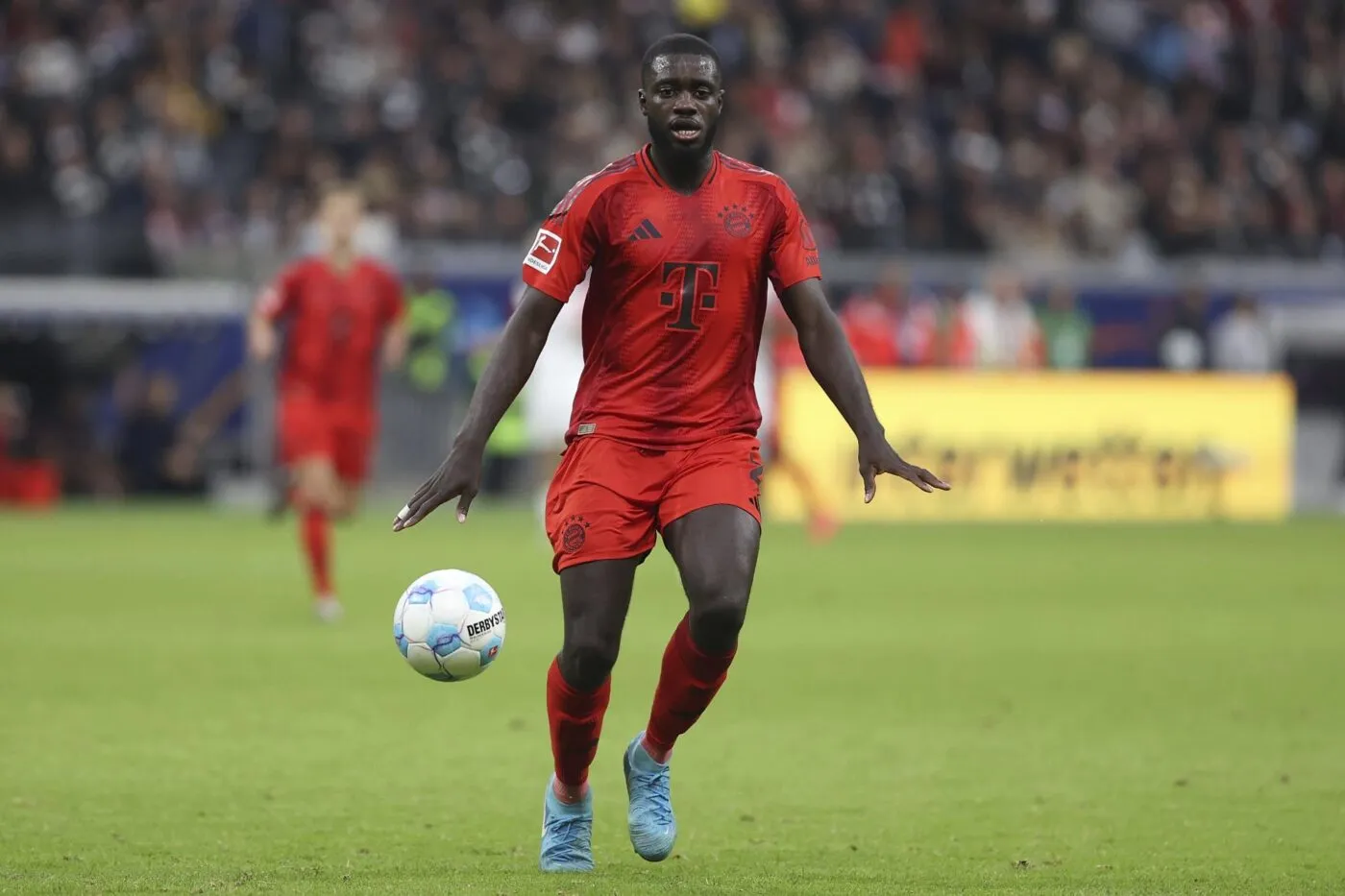 Upamecano forfait avec les Bleus, Badé le remplace