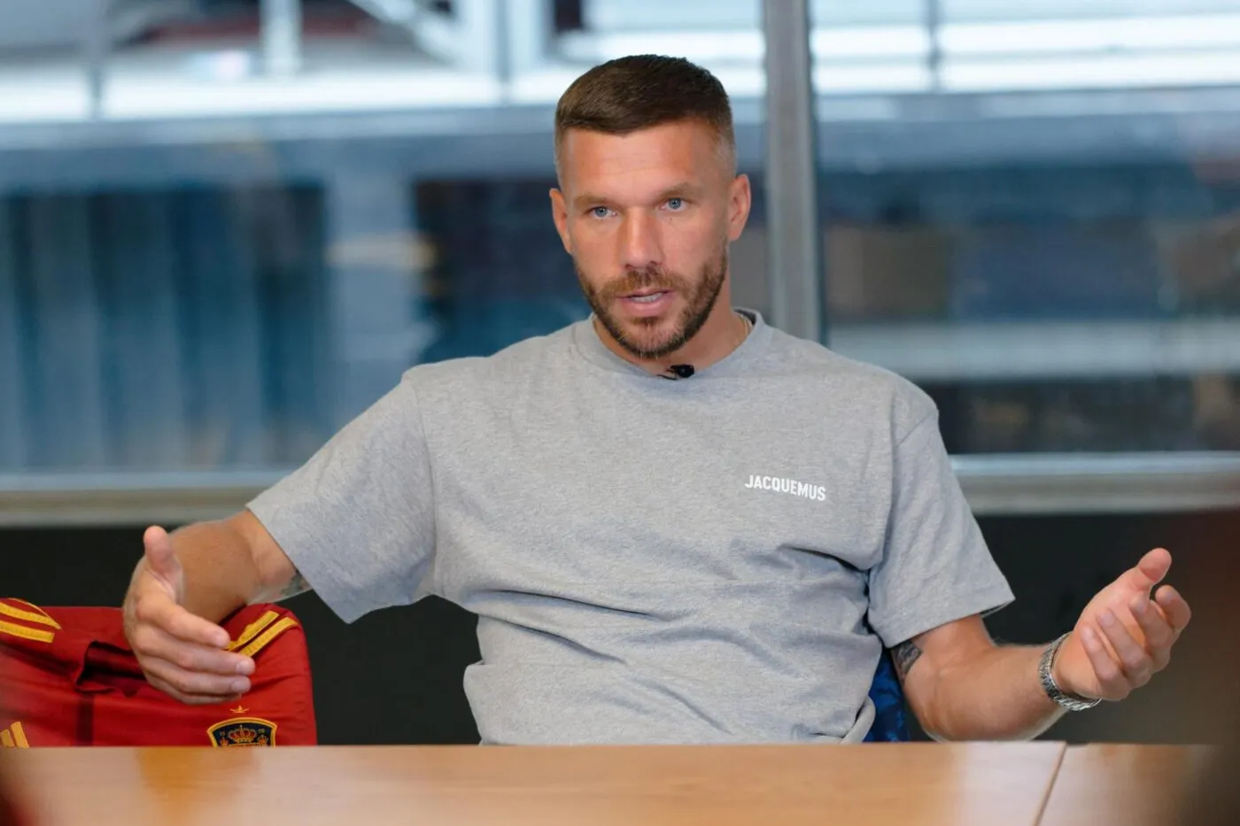 Les adieux de Lukas Podolski virent au drame à Cologne