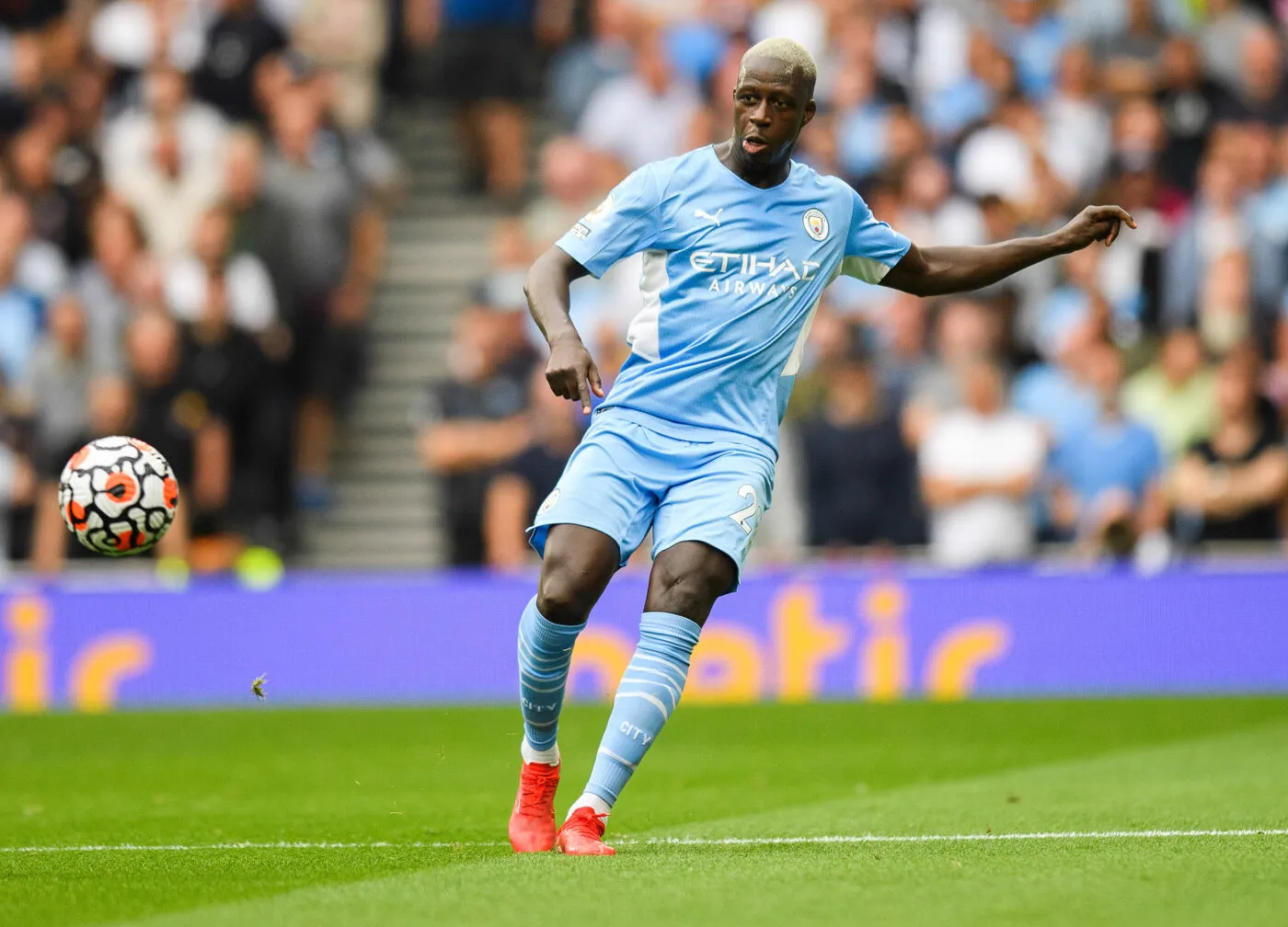 Benjamin Mendy affirme que d’autres joueurs de Manchester City ont participé à ses soirées alcoolisées avec des femmes