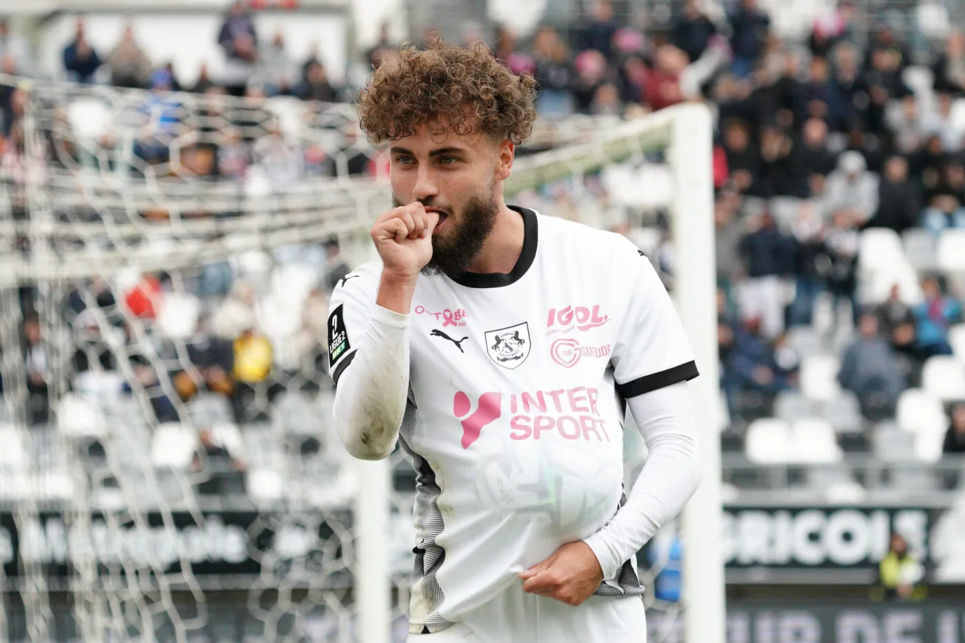 Pronostic Amiens Laval : Analyse, cotes et prono du match de Ligue 2