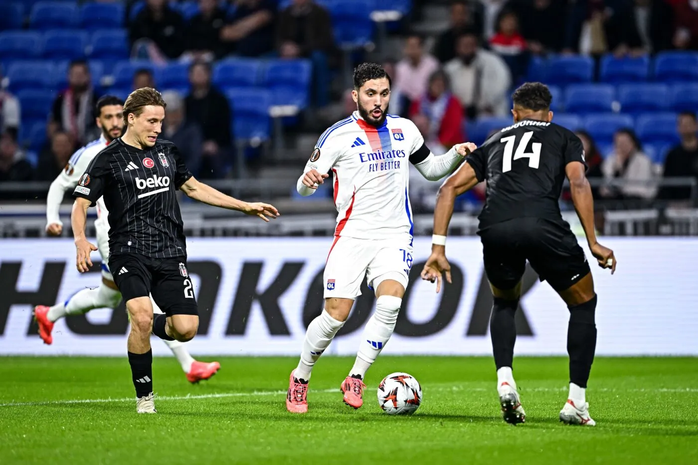 En direct : Lyon - Beşiktaş (0-0)