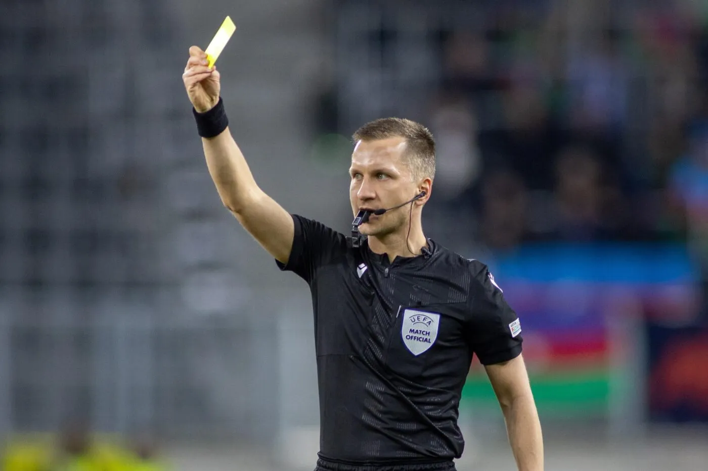 Deux arbitres suspendus pour avoir été arrêtés en état d’ébriété avant un match de Ligue des champions